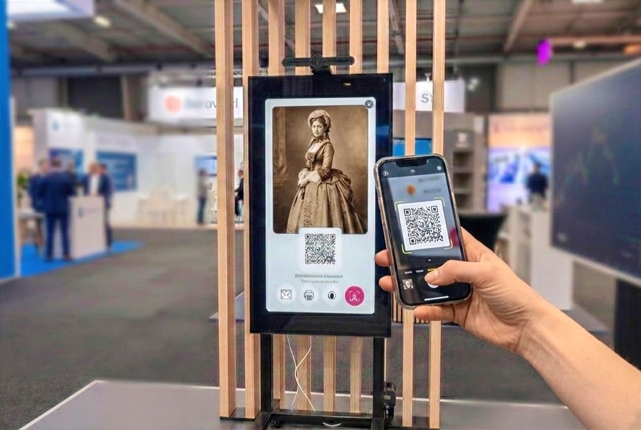 AI Photo Booth — Victorian style, QR scan